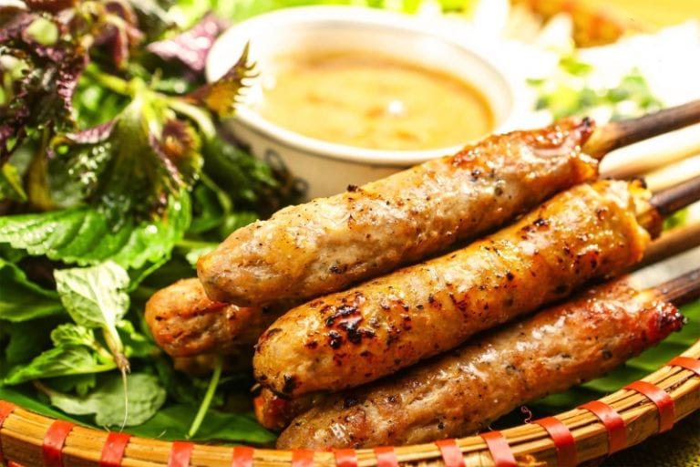 Nem Lụi Đà Nẵng - Món Nướng Đậm Đà Hương Vị